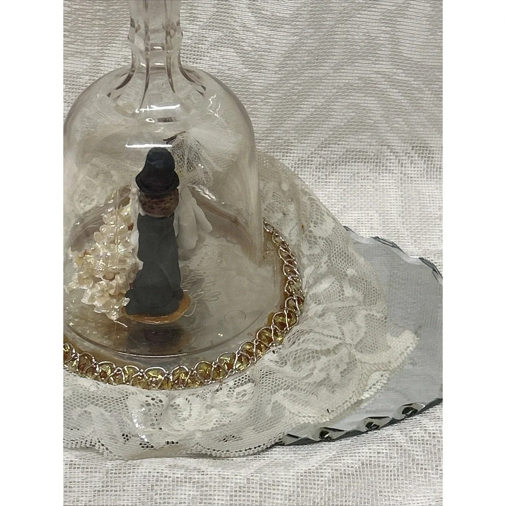 Bride & Groom Cadillac Company USA 1992 Clay Crazy‎ Eyes Plastic Bell &Tiny Ones